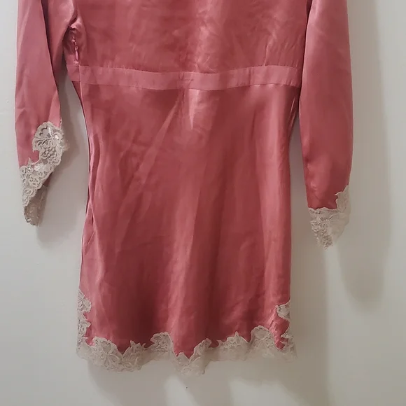 Newport News Silk lace trim empire top - Picture 4 of 5